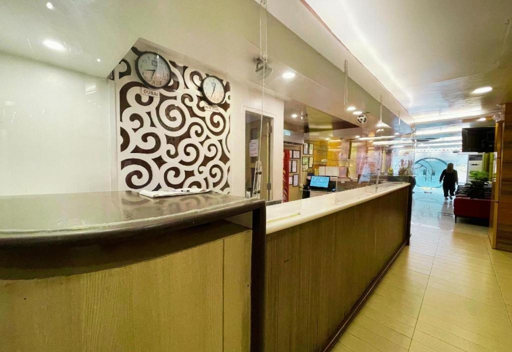Hotel 99 Monumento Caloocan Εξωτερικό φωτογραφία