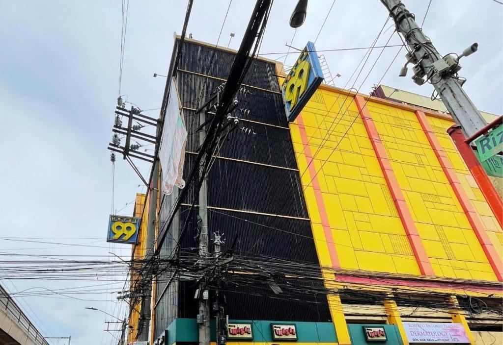 Hotel 99 Monumento Caloocan Εξωτερικό φωτογραφία